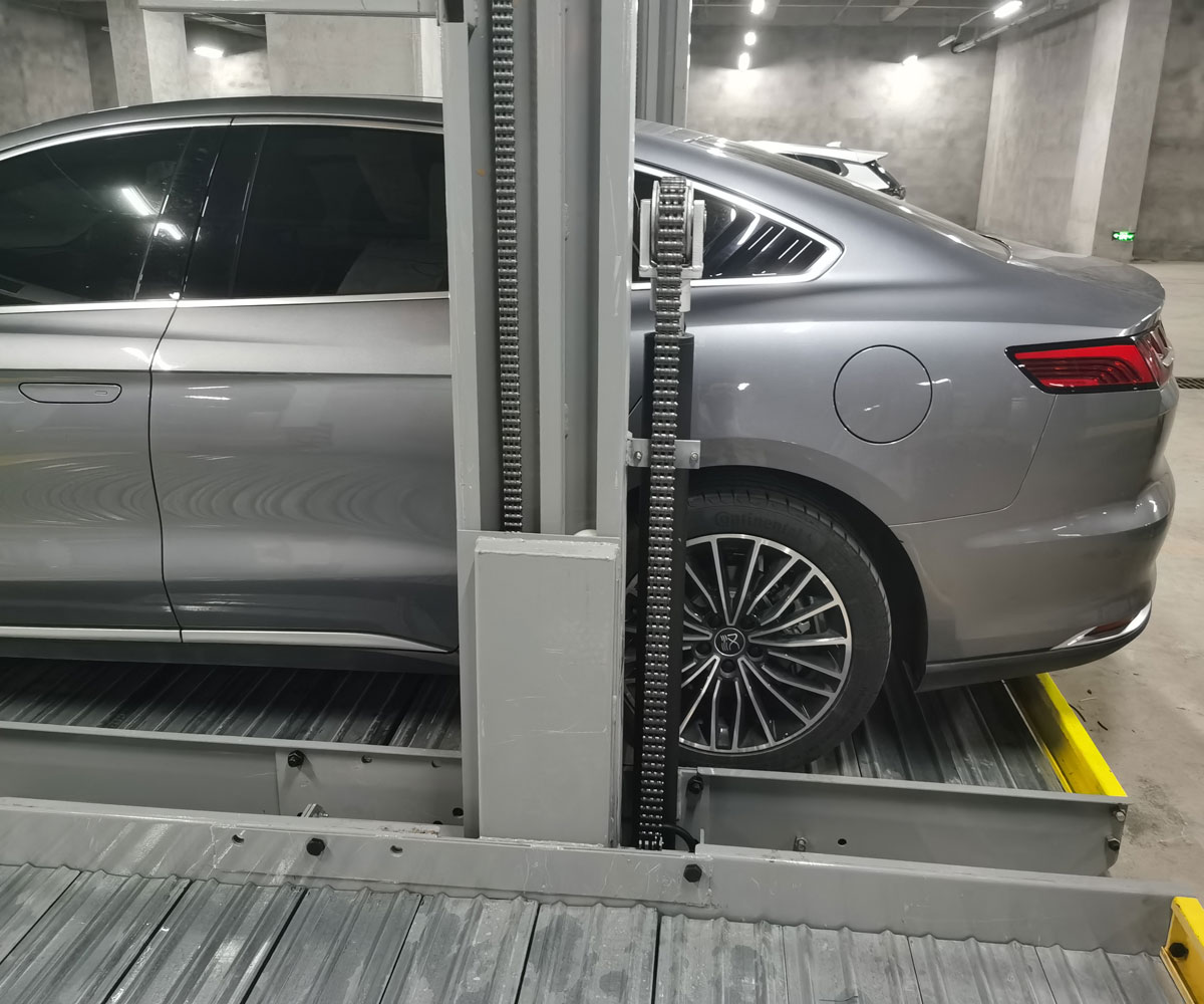 灞橋區(qū)四柱簡易升降機械立體停車設(shè)備二手