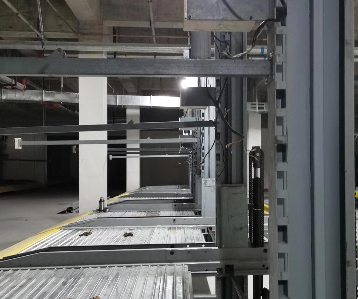 建設(shè)高檔小區(qū)首先擁有垂直循環(huán)立體車庫